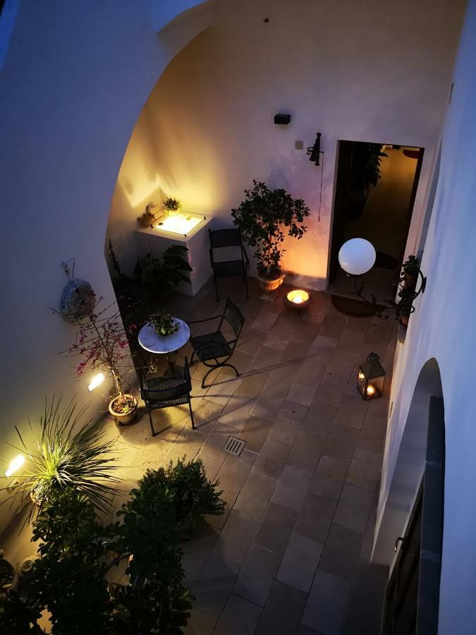 B&B Corti Carmela Галиполи Екстериор снимка