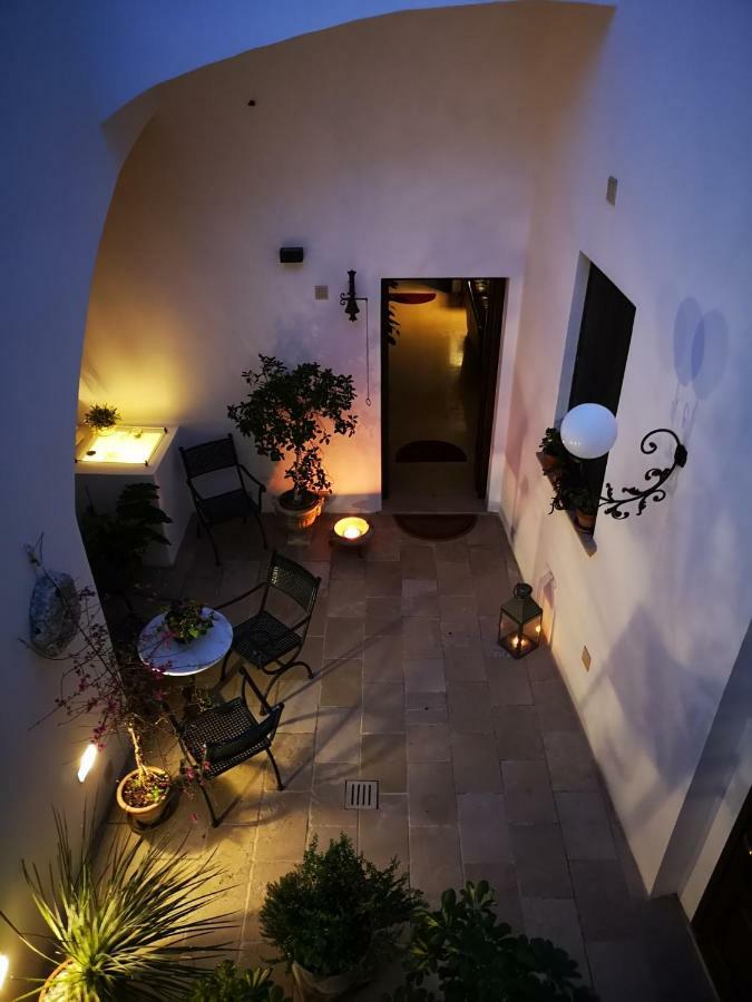B&B Corti Carmela Галиполи Екстериор снимка