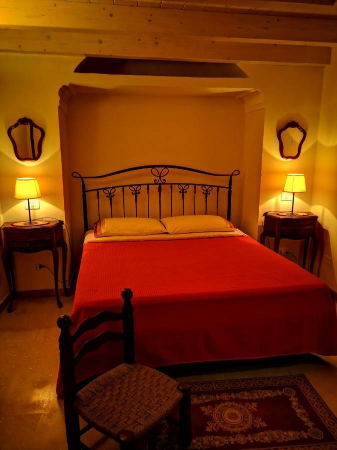 B&B Corti Carmela Галиполи Екстериор снимка